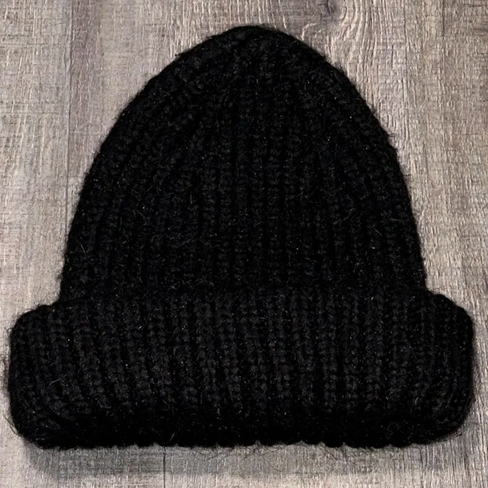 💞 Adult One Size Black Knit Winter Beanie Hat